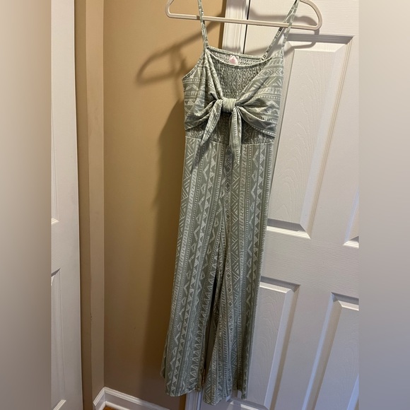 Tie front‎ jumpsuit - Picture 1 of 7
